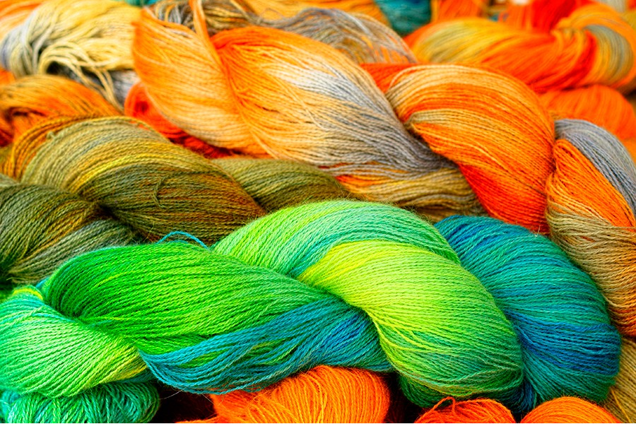 Acid dyes wool